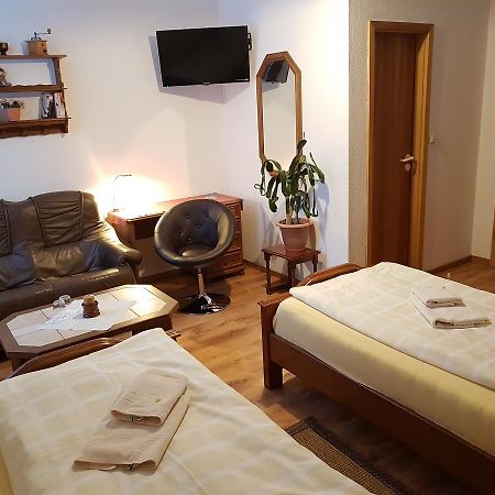 Landhaus Dargelin Hotel Behrenhoff Bagian luar foto